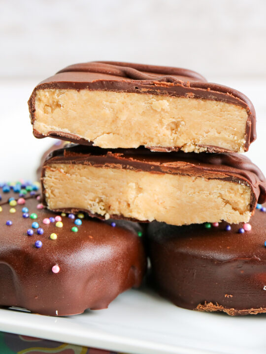 How to Make Your Very Own Copycat Reese's Peanut Butter Eggs From Scratch!